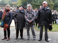 Familles de fusillés. De Gà D : Denise Bailly-Michels, Jacqueline Timbault et sa fille, Raymond Granet. Photo : 20161023 CeremonieChateaubriant 9324 © Photo Patrice MOREL 0624933210 image-in@patcatnats.fr