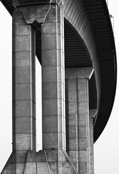 <p>Pont de Saint-Nazaire (Voir dans la rubrique Reportages <a href='https://patcatnats.fr/spip.php?article170' class="spip_in">"Au fil de l'eau"</a></p>